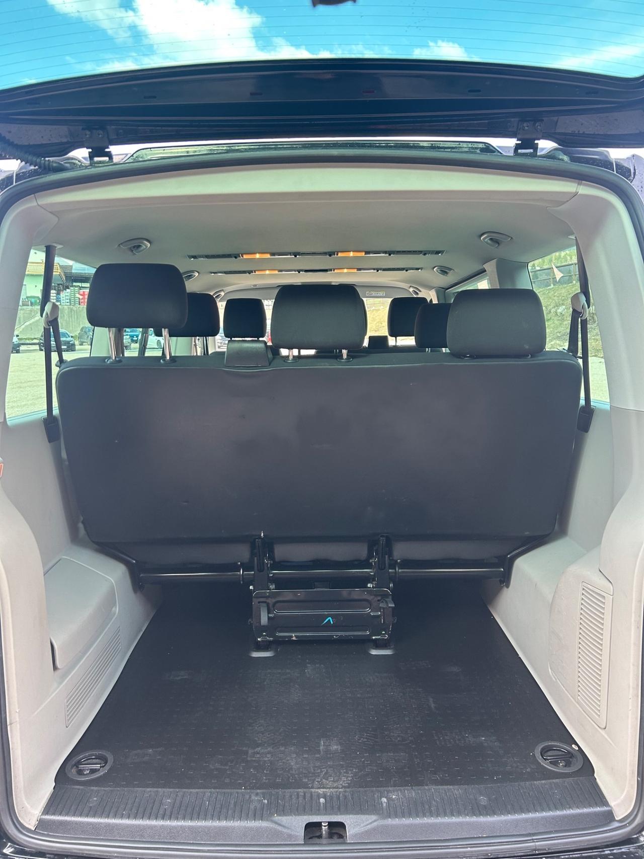 Volkswagen Caravelle 2.0 TDI 150CV DSG PC Comfortline