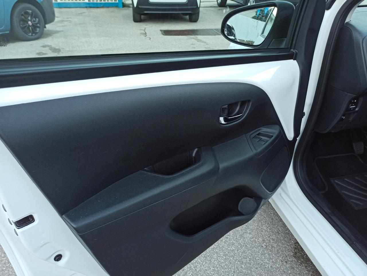 Citroen C1 Airscape VTi 72 ETG 5 porte Urban Ride Automatica