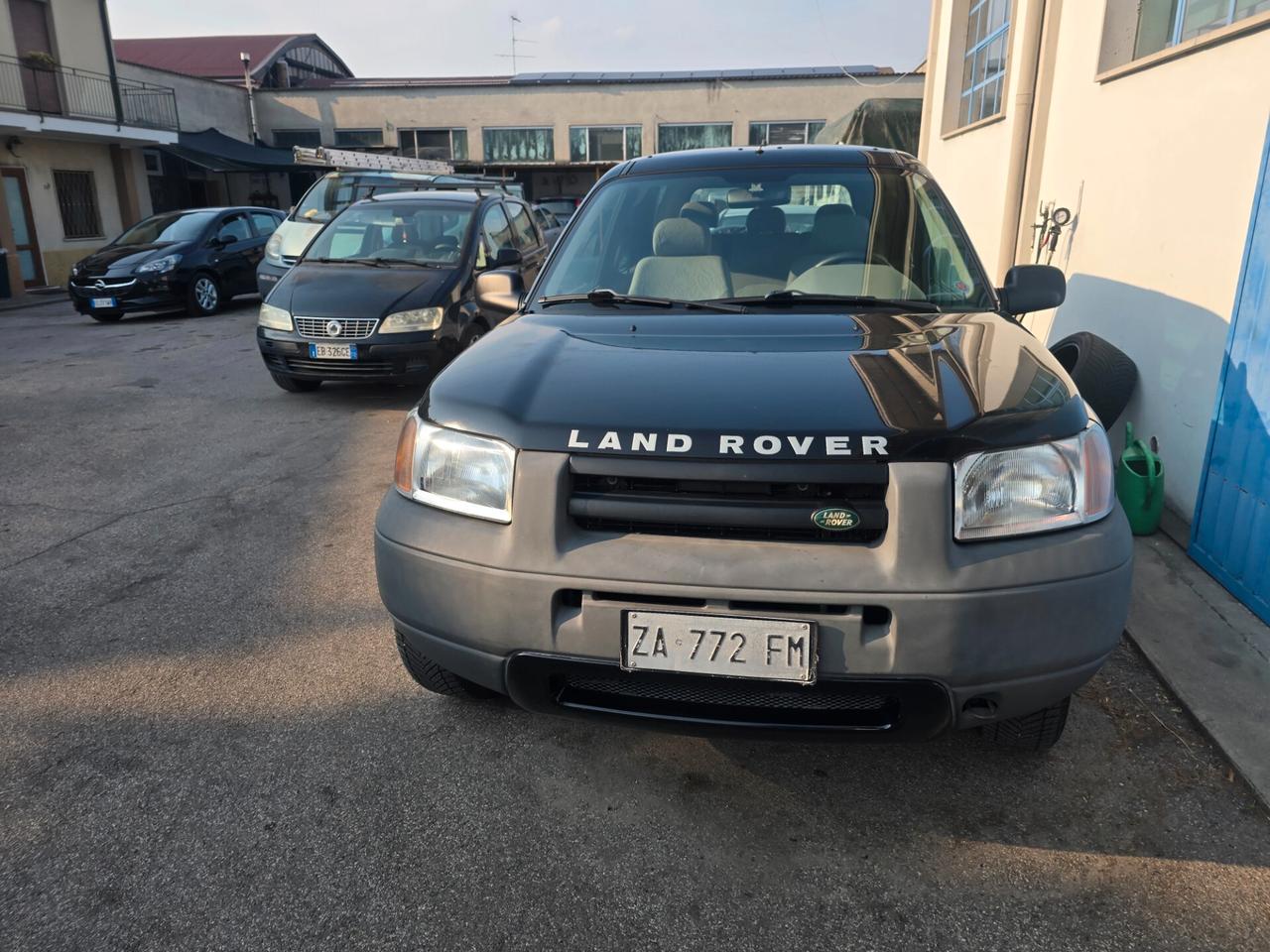 Land Rover Freelander 2.0 TD cat 3p. Hardback