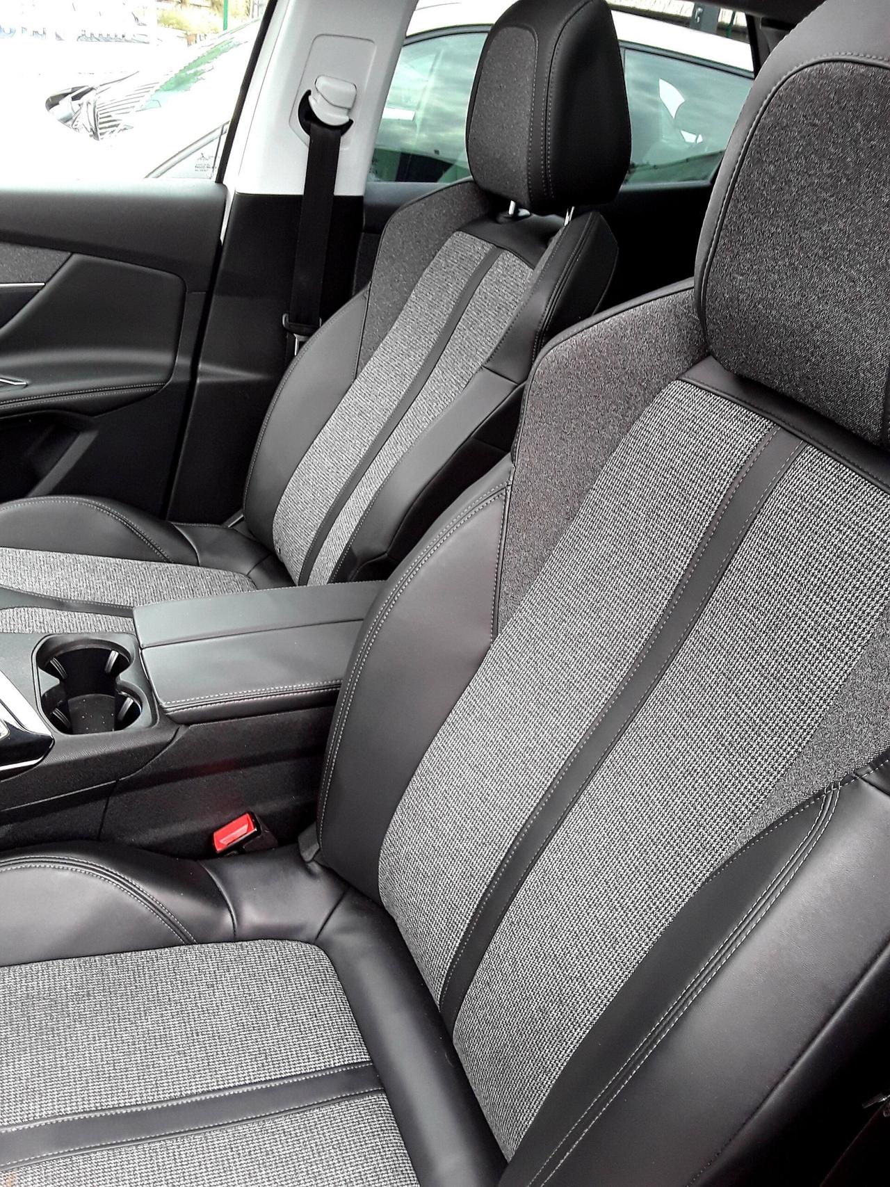 PEUGEOT 3008 1,5 HDI ALLURE TETTO PANORAMICO