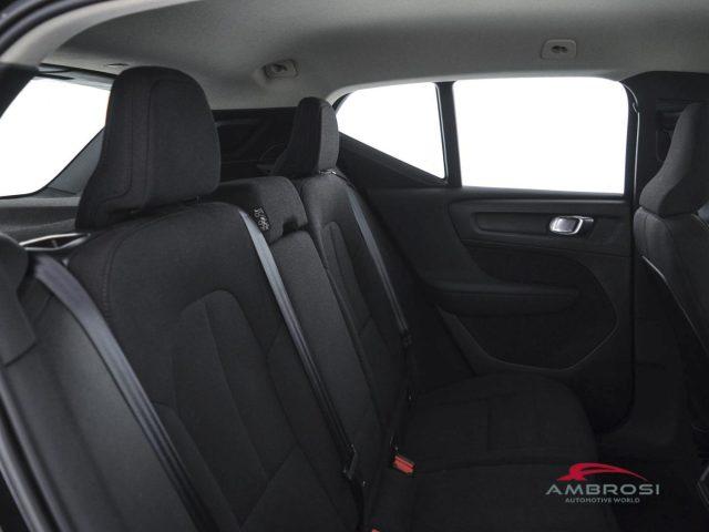 VOLVO XC40 T3 Momentum Core