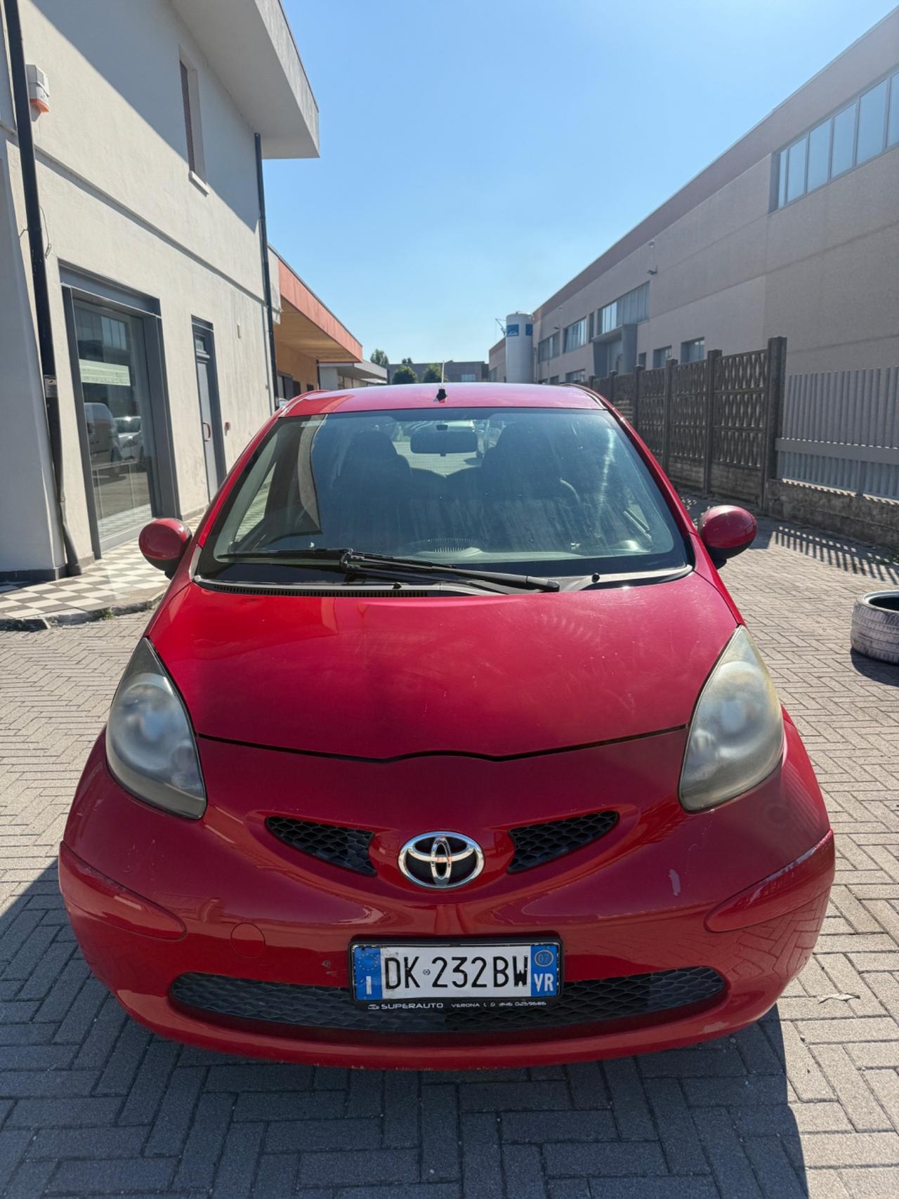 Toyota Aygo 1.0 12V VVT-i 5 porte Sol
