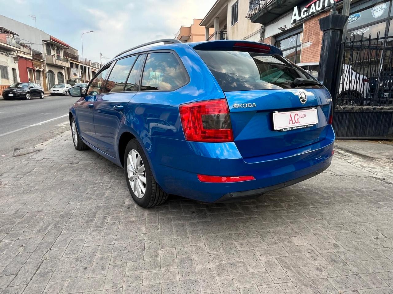 Skoda Octavia 1.6 TDI CR 105 CV Wagon Elegance