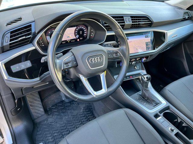 AUDI Q3 40 TDI quattro S tronic Business Advanced