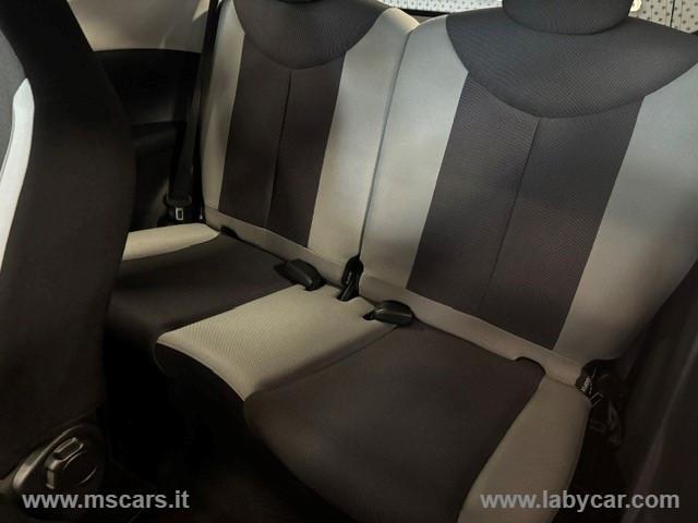 TOYOTA Aygo 1.0 VVT-i 69 CV 3p. x-play
