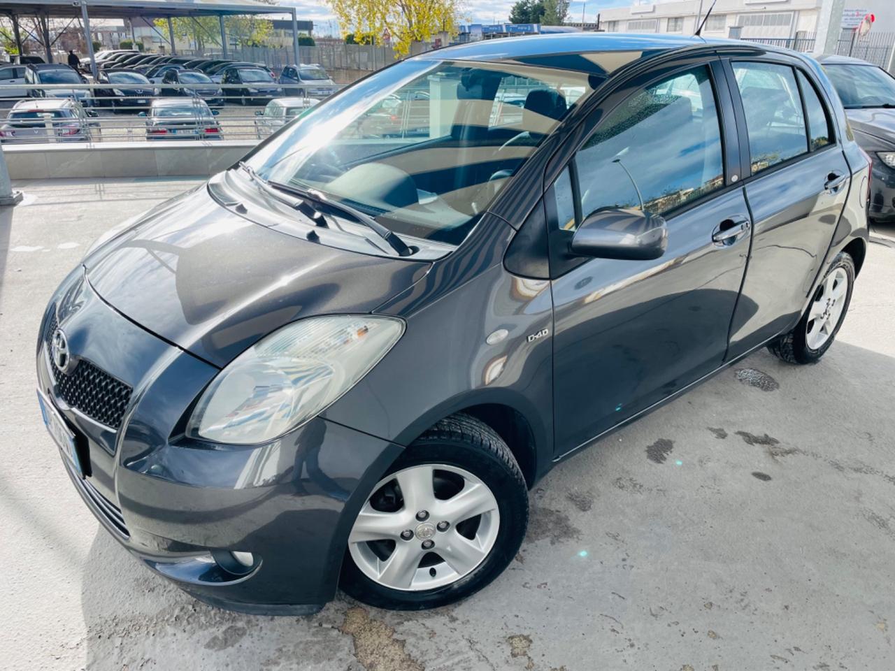 Toyota Yaris 1.4 D-4D 5 porte M-MT Navi