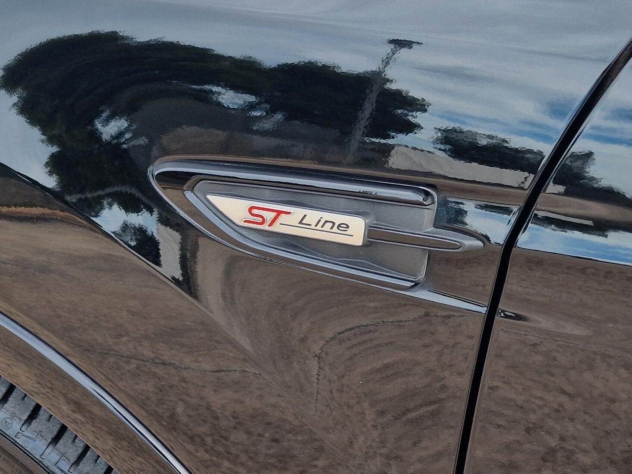 Ford Kuga 1.5 TDCI 120 CV S&S 2WD ST-Line