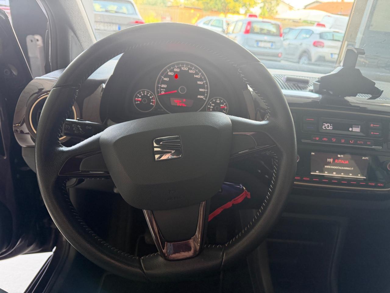 Seat Mii 1.0 5 porte by Cosmopolitan - Nessun vincolo -