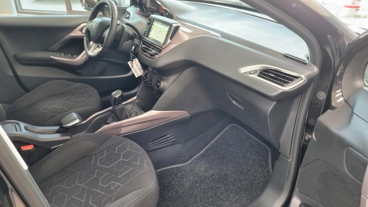 Peugeot 2008 1.2 KM 31.600 UNICO PROPRIETARIO,DISTRIBUZIONE FATTA