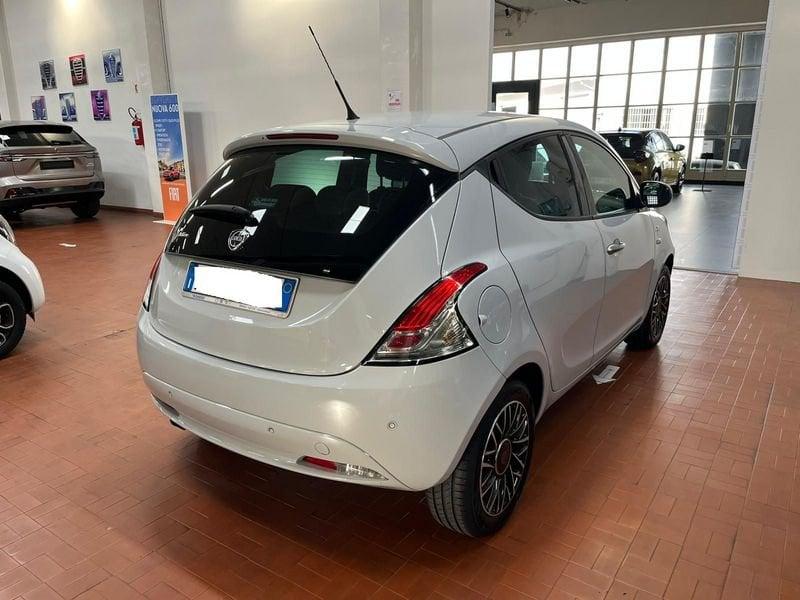 Lancia Ypsilon 1.2 69cv Mya
