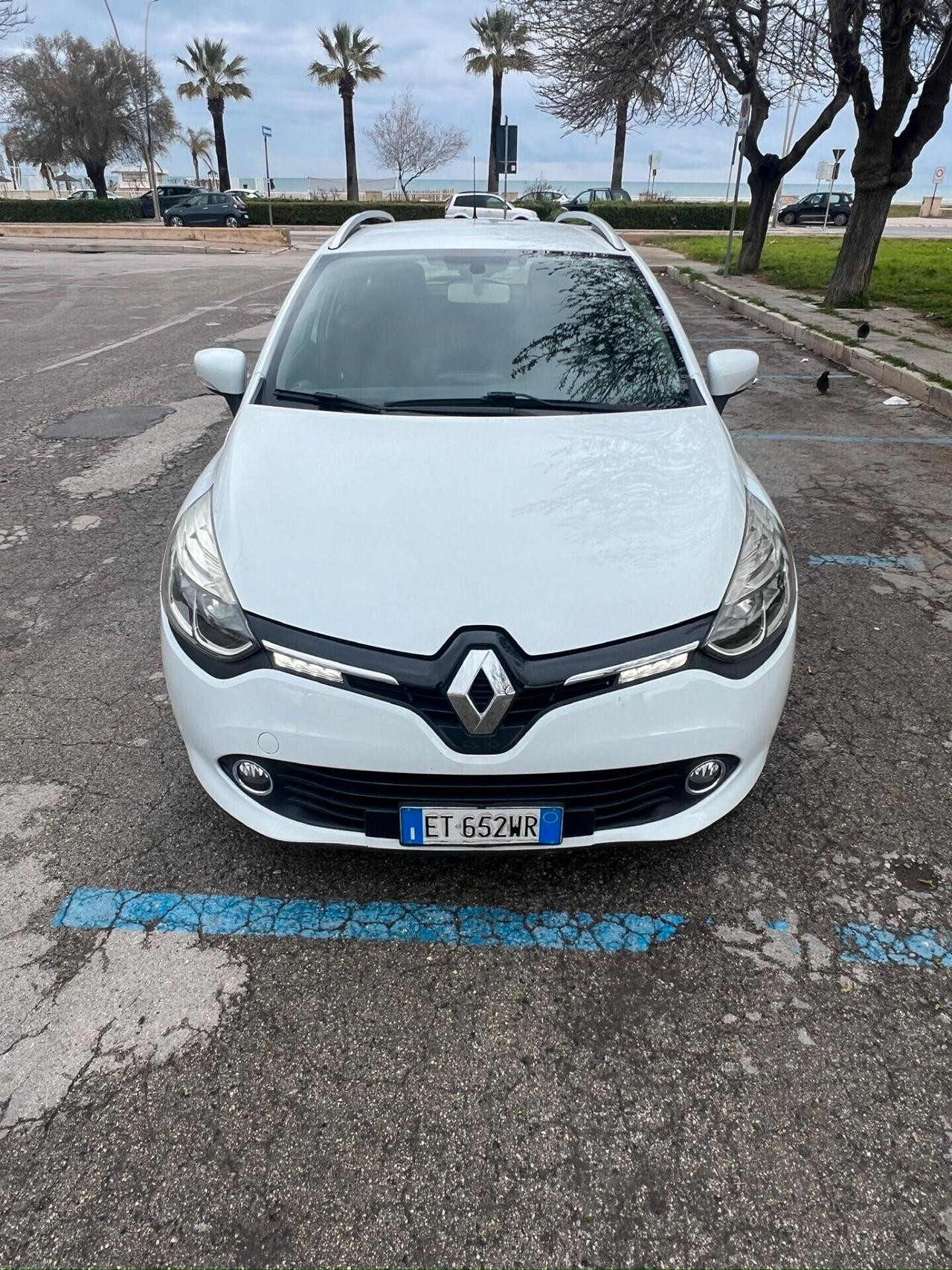 Renault Clio Sporter 1.5 dCi 8V 75CV Live 2014
