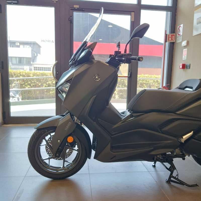 Yamaha X-Max 300 - 2026