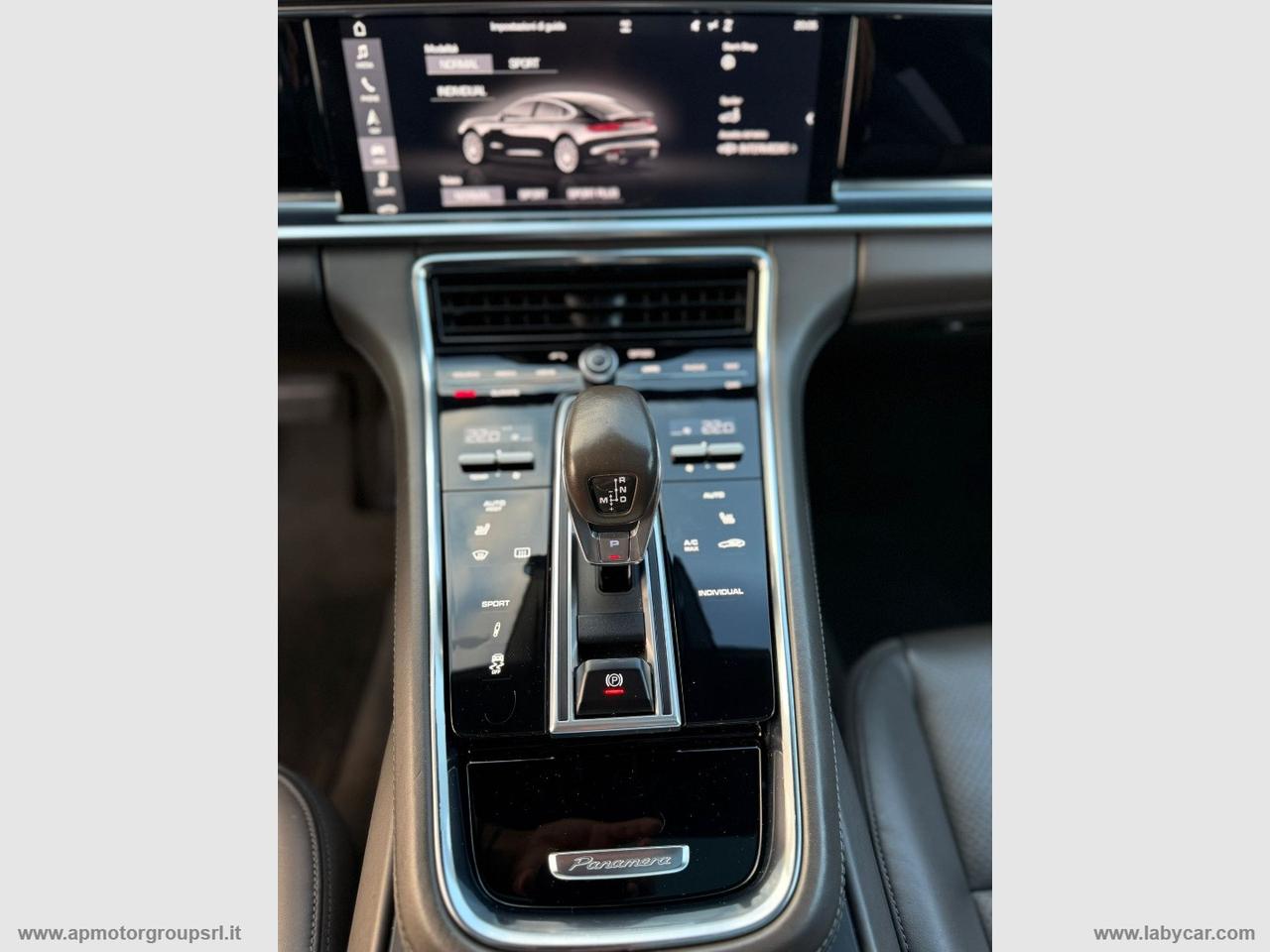 PORSCHE Panamera 4 PACK TECHART