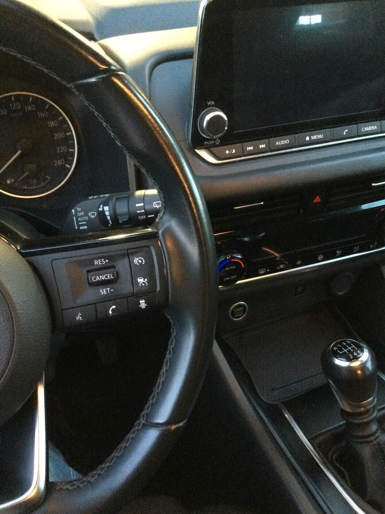 Nissan Qashqai MHEV 140 CV Tekna