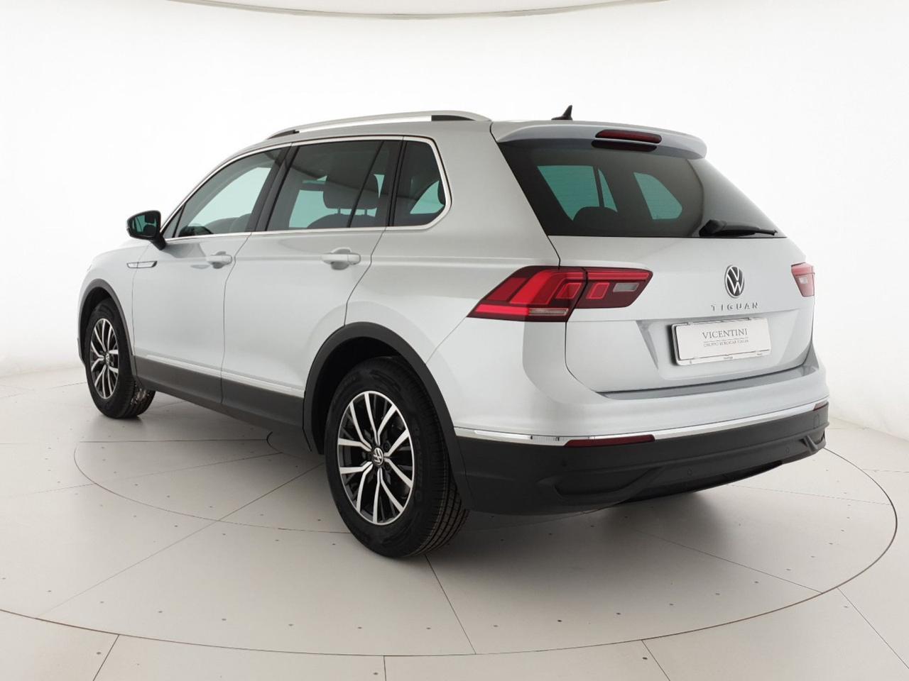 Volkswagen Tiguan 1.5 tsi life 150cv dsg