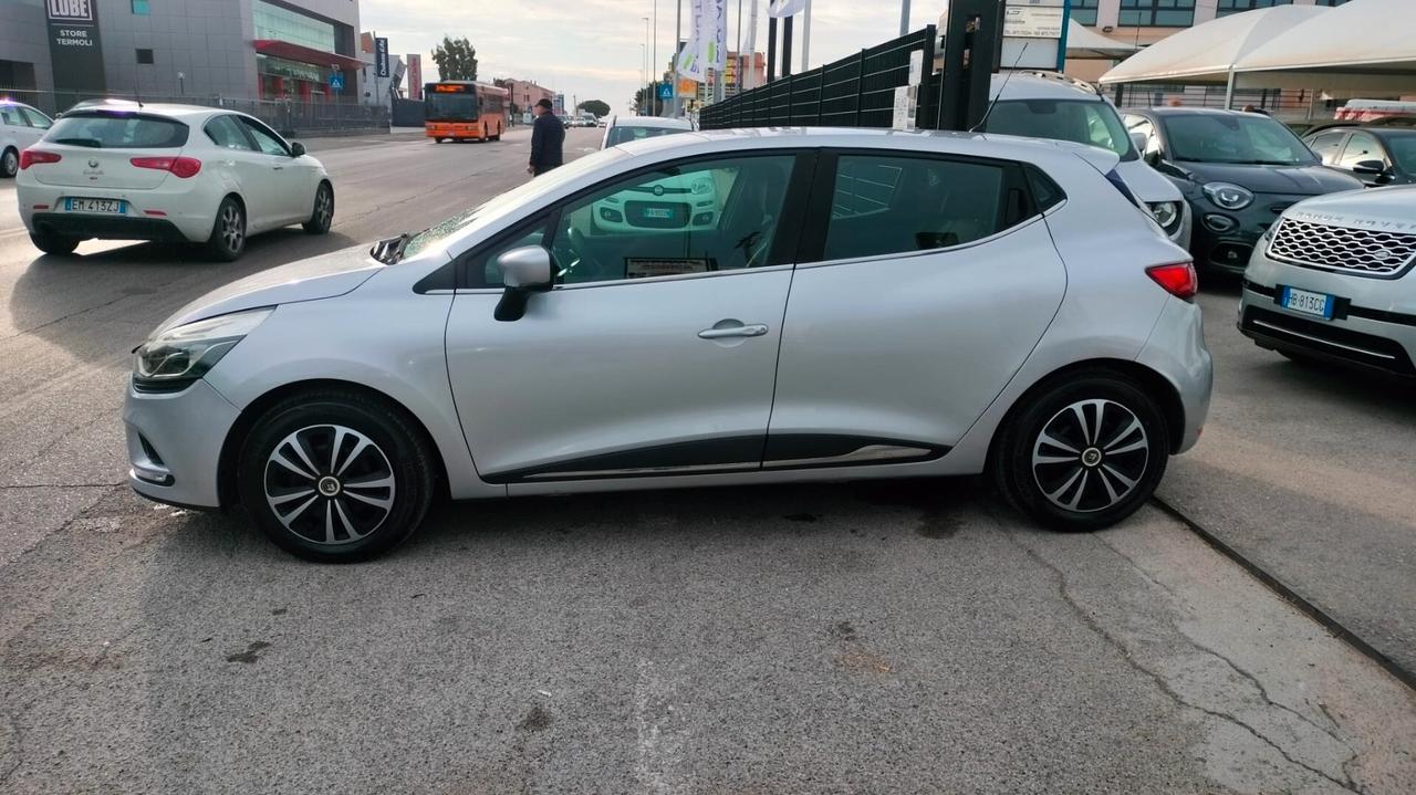 Renault Clio dCi 8V 75 CV Start&Stop 5 porte Energy Intens