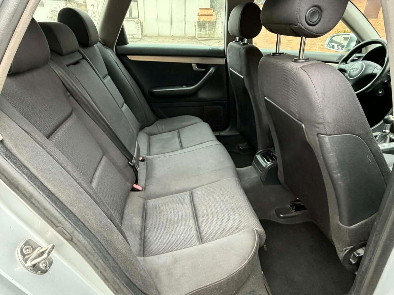 Audi A4 1.9 TDi 4x4 130cv-218.000km-U.Prop-2004