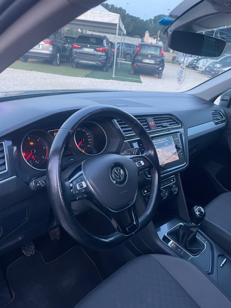 VOLKSWAGEN - Tiguan - 1.6 TDI Style BMT