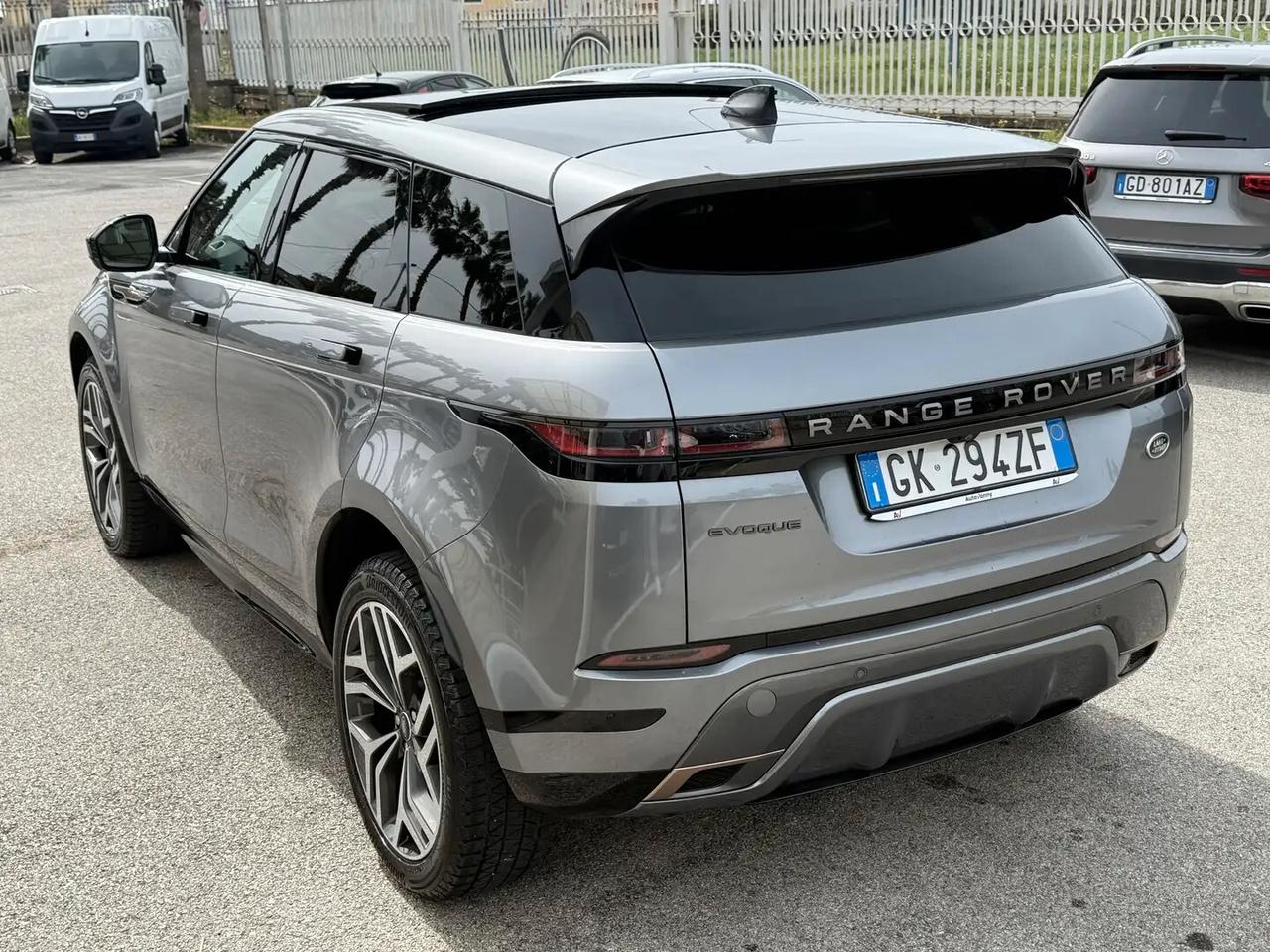Land Rover Range Evoque 2.0D I4 163 CV AWD Auto R-Dynamic HSE