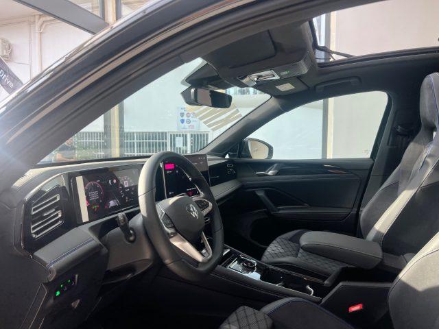 VOLKSWAGEN Tiguan 2.0 TDI 150 CV DSG R-Line Plus da ?519,00 mensili