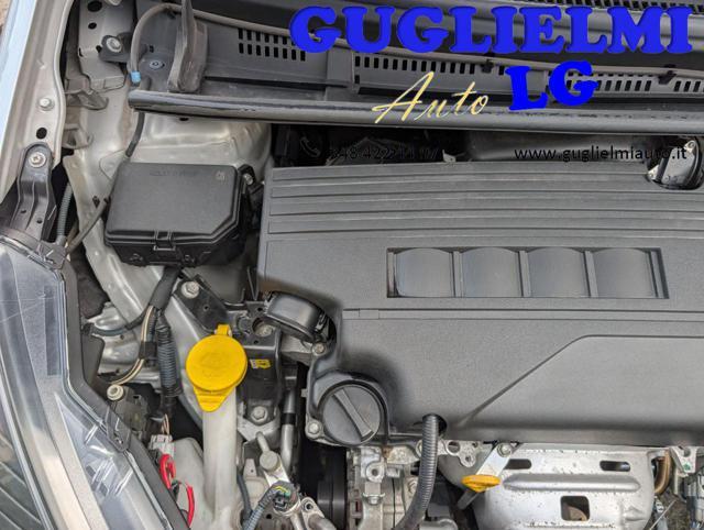 TOYOTA Yaris 1.3 5 porte Active Neopatentati