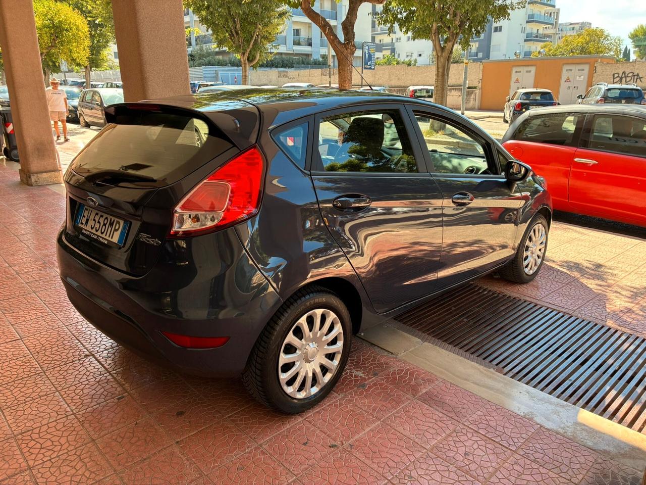 Ford Fiesta 1.4 5p. GPL perfetta garantita-14