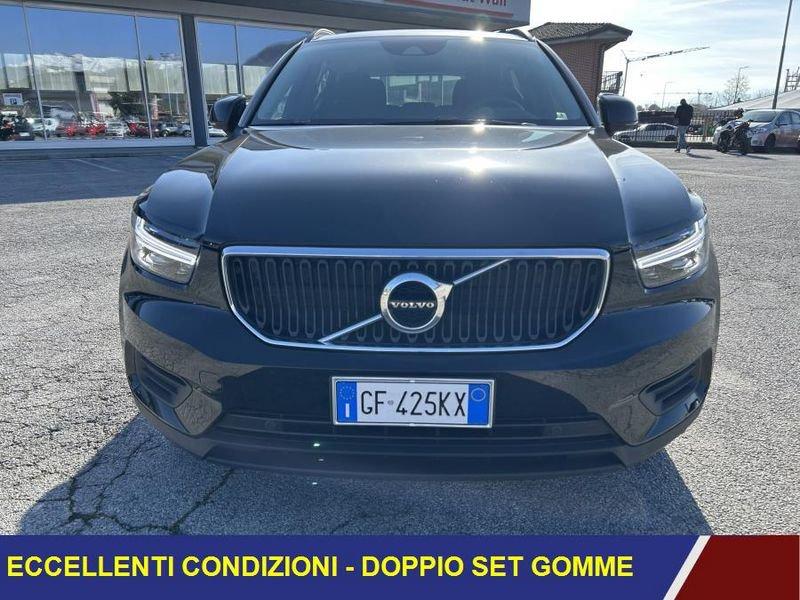 Volvo XC40 T2 Momentum Core 1 PROPRIETARIO - GANCIO TRAINO