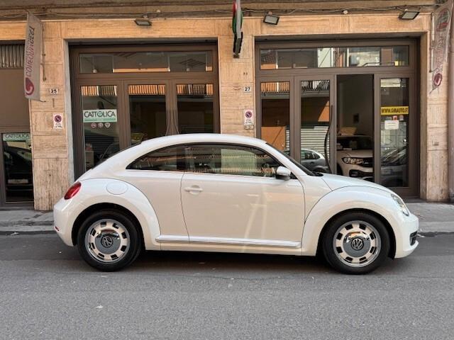 Volkswagen Maggiolino 1.6 TDI Design