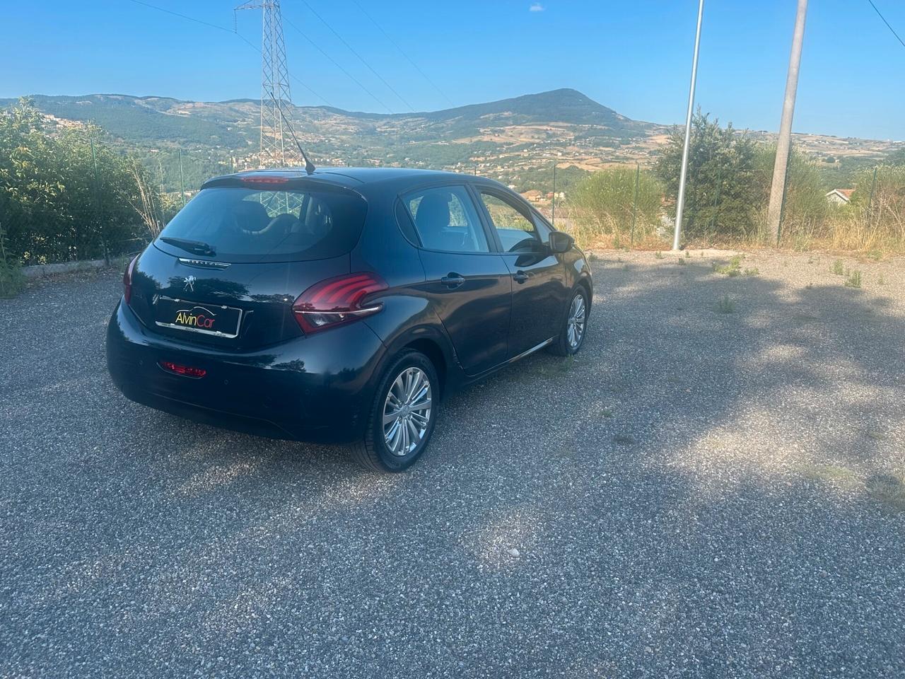 Peugeot 208 PureTech 82 5p. GPL Active