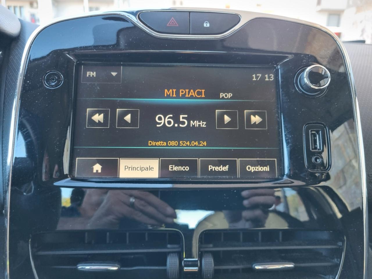 Renault Clio 1.2 75CV 5 porte Costume National