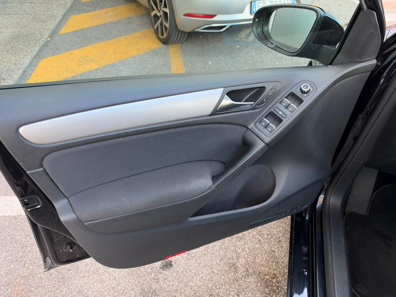 Volkswagen Golf 1.6 Highline