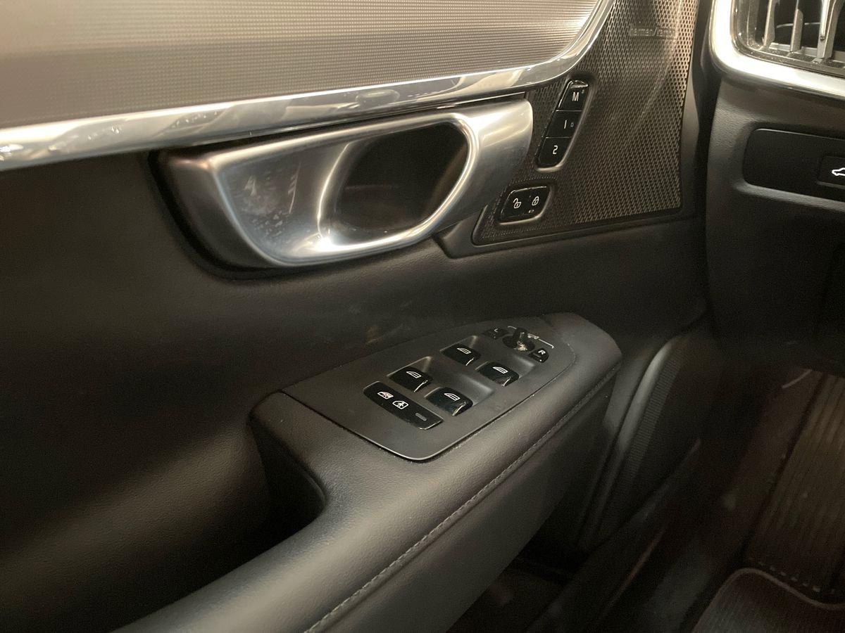 VOLVO V90 Cross Country 2.0 b4 Plus AWD Auto