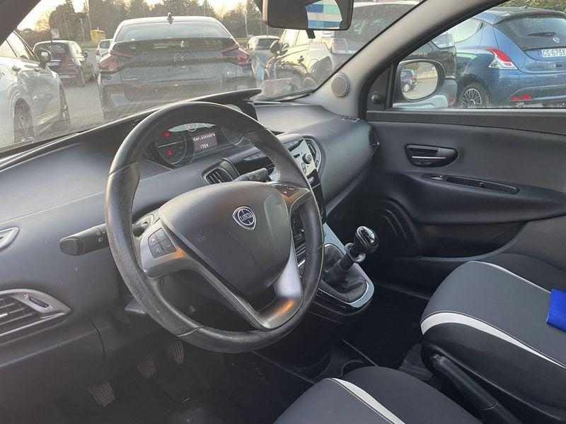 Lancia Ypsilon Ypsilon 1.2 69 CV 5 porte Elefantino