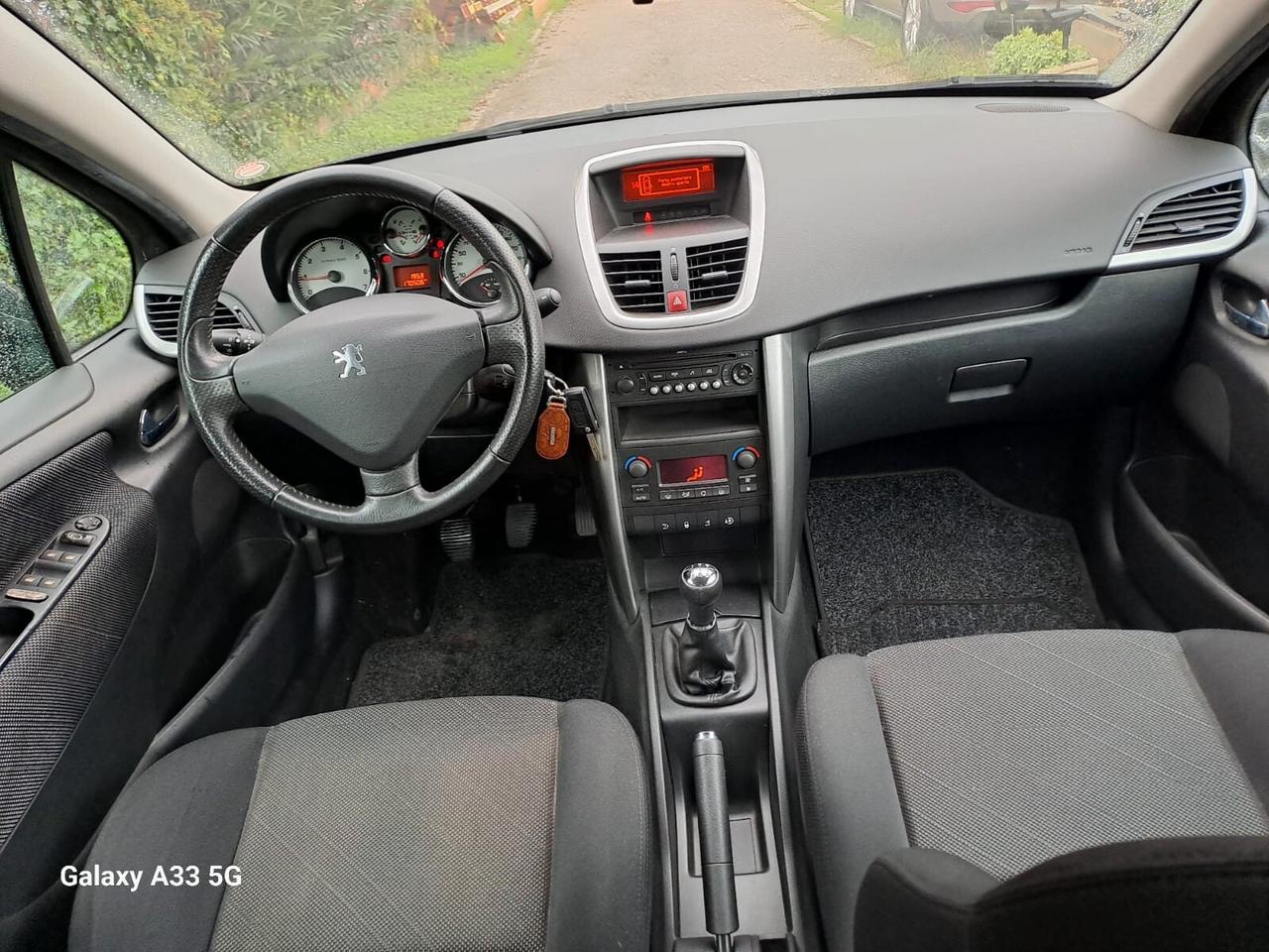 Peugeot 207 berlina 5 poprte