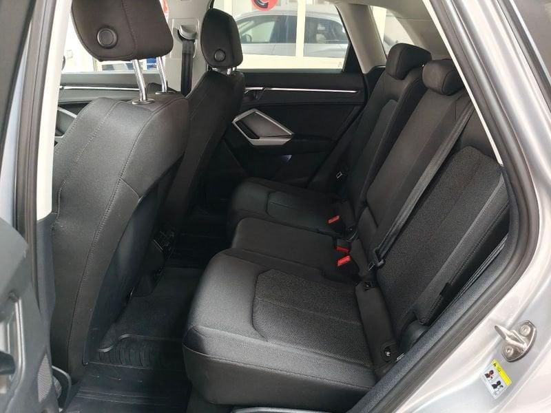 Audi Q3 Q3 40 TDI quattro S tronic Business Advanced