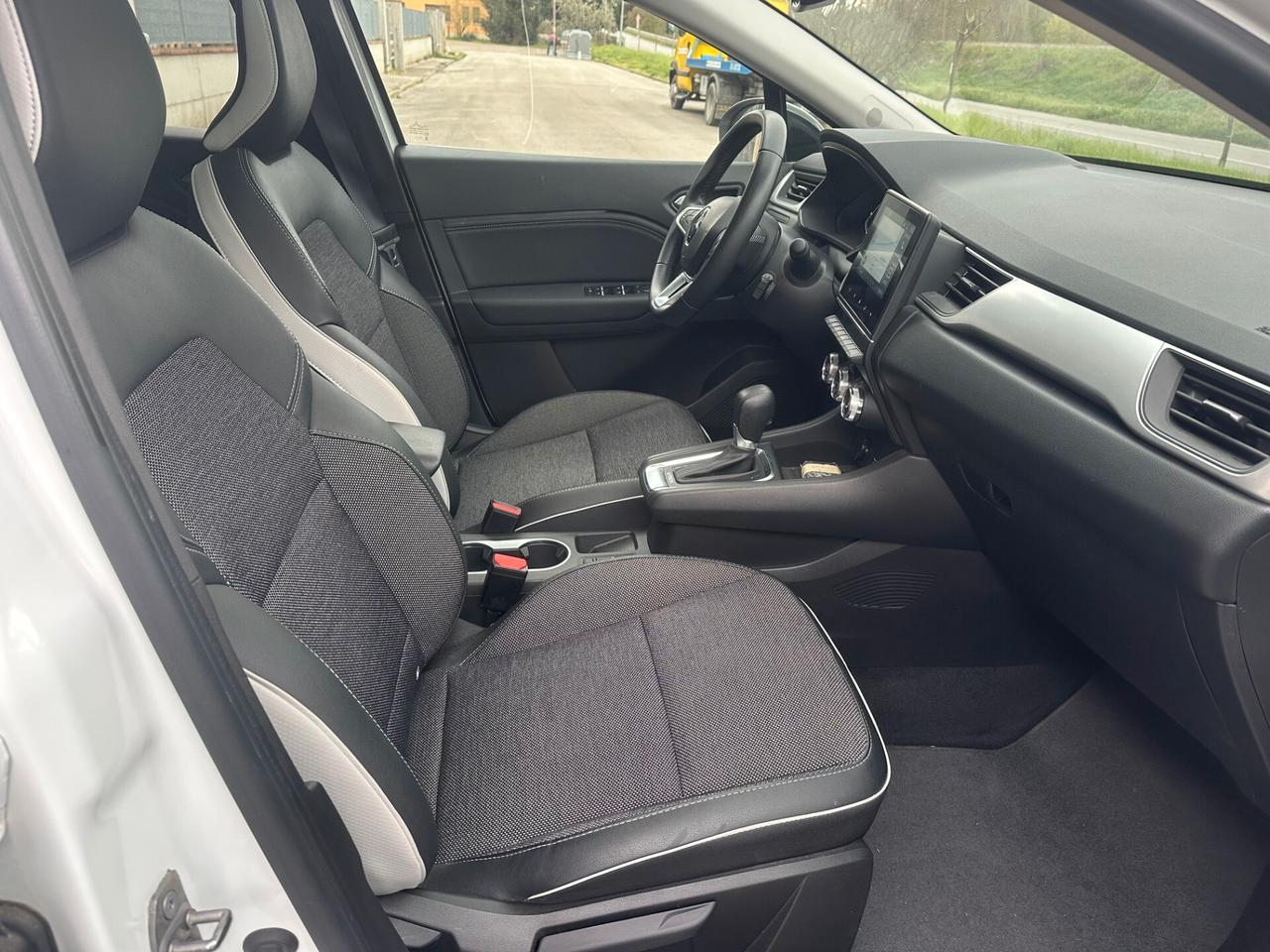 Renault Captur Full Hybrid E-Tech 145 CV Techno