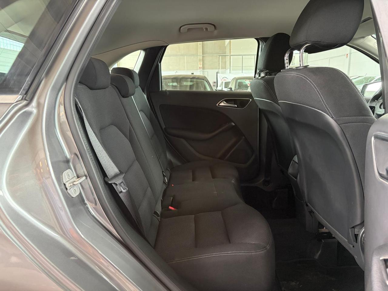 Mercedes-benz B 180 CDI BlueEFFICIENCY Premium