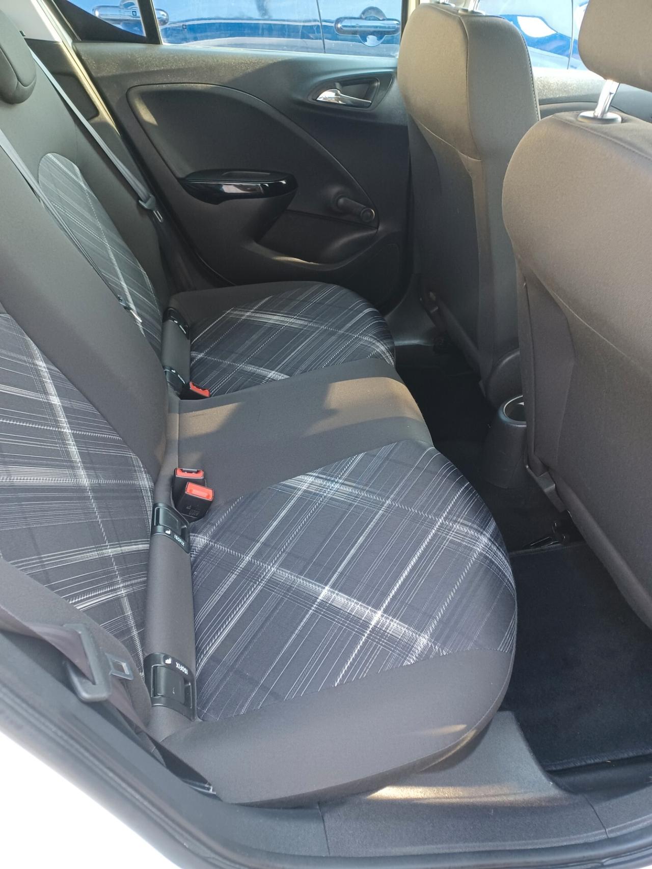 Opel Corsa 1.2 5 porte ANNO 2016 solo 69000 km