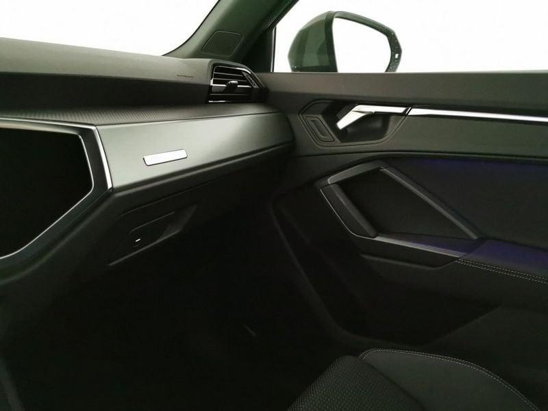 Audi Q3 35 2.0 tdi S line edition s-tronic