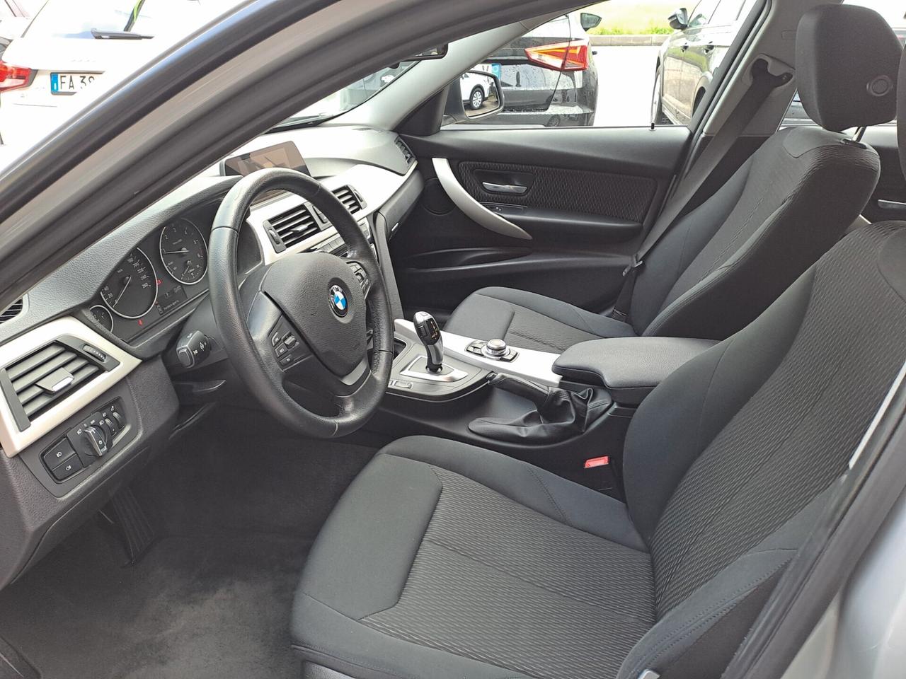 BMW 318D Touring 150CV Business - EURO 6B