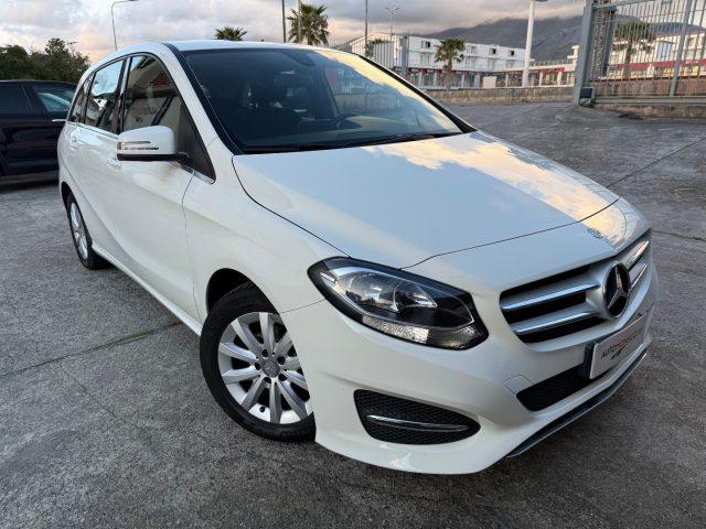 MERCEDES-BENZ B 180 d Business