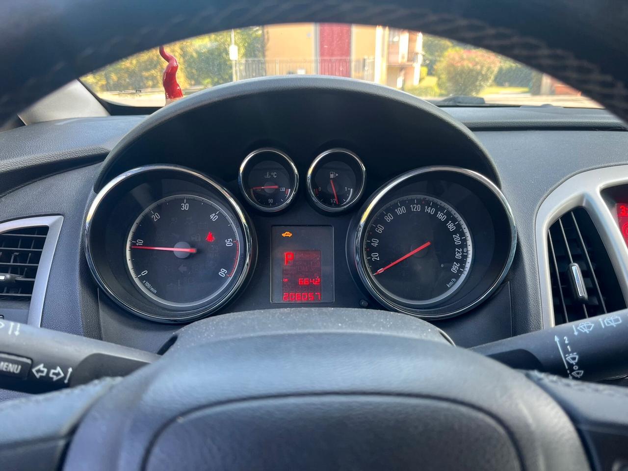 Opel Astra 2.0 CDTI 165CV Sports Tourer Cambio Automatico