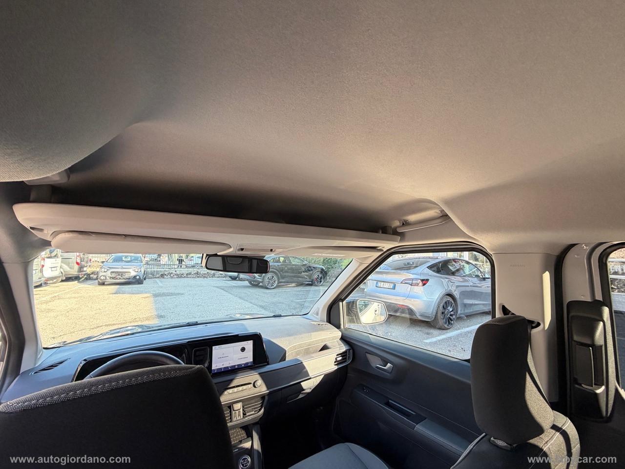 FORD Tourneo Courier 1.0 EcoBoost Titanium WINTER PACK