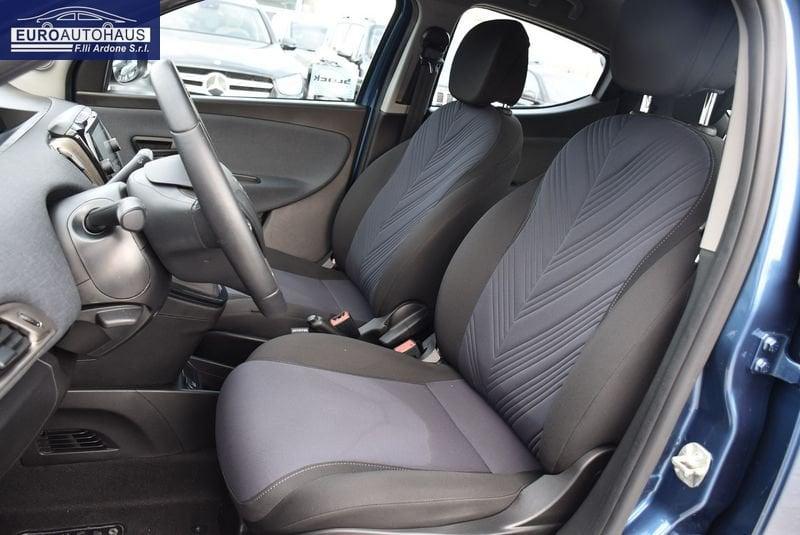 Lancia Ypsilon 1.0 FireFly 70cv Hybrid Gold