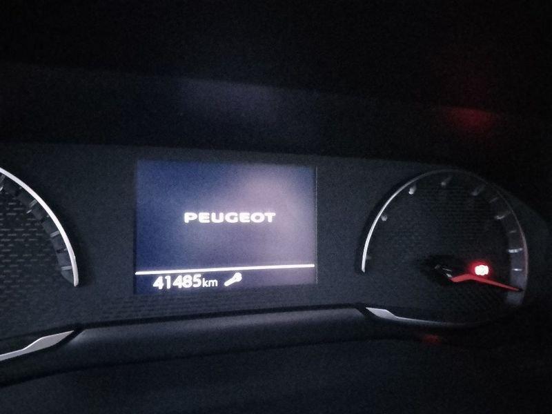 Peugeot 2008 1.2 puretech Allure Pack s&s 100cv