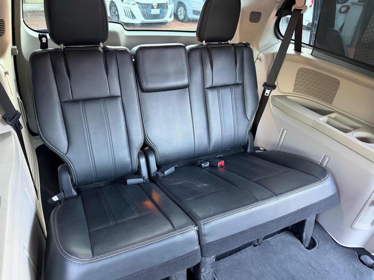 Lancia Voyager 2.8 Turbodiesel Platinum 163 CV MOTORE NUOVO! FULL