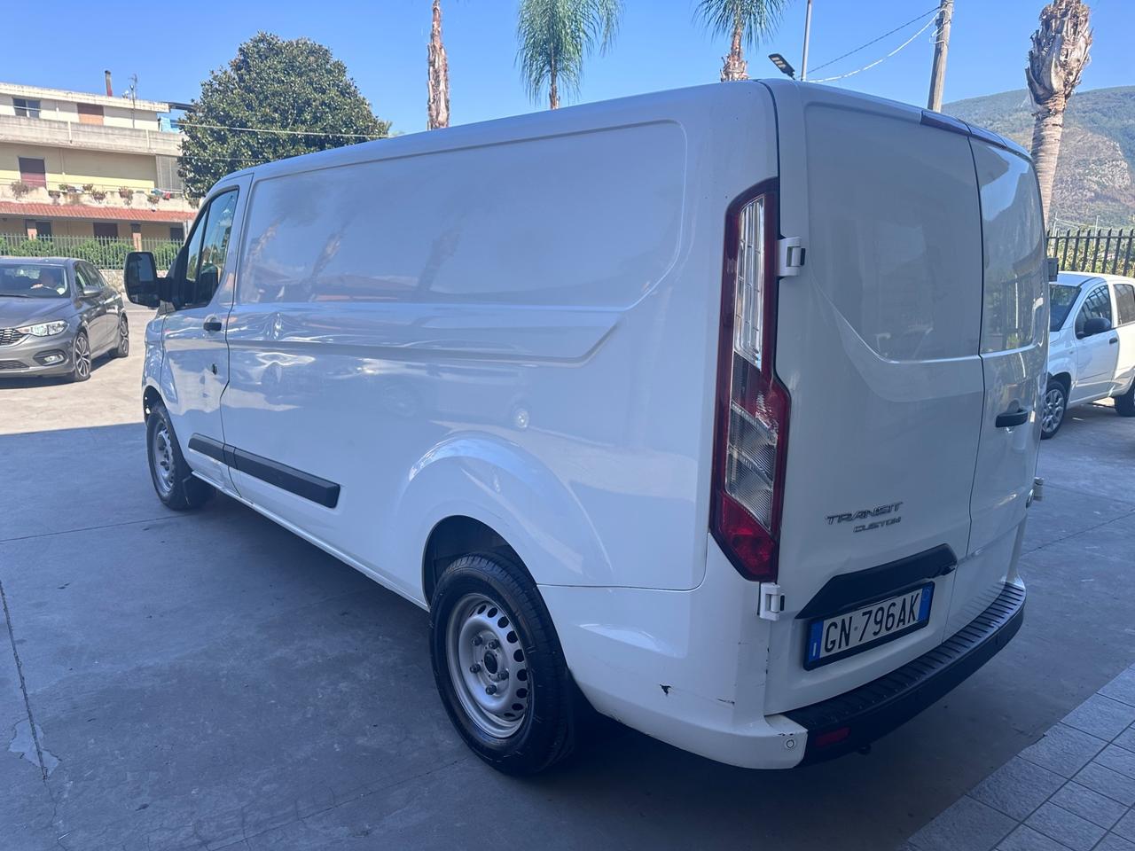 Ford Transit Custom 300 2.0 EcoBlue 130 PASSO LUNGO
