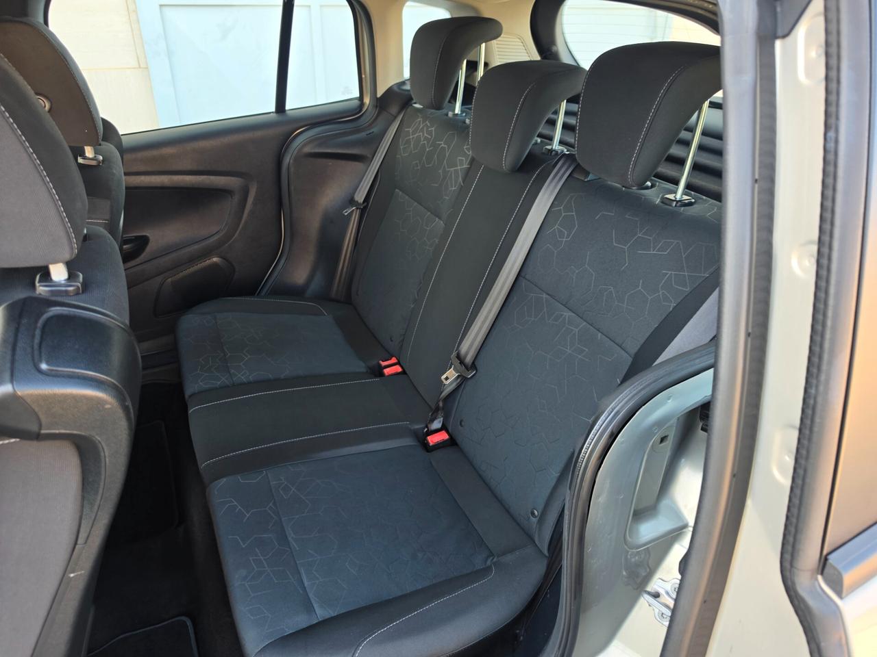 Ford B-Max 1.5 TDCi 75 CV Business