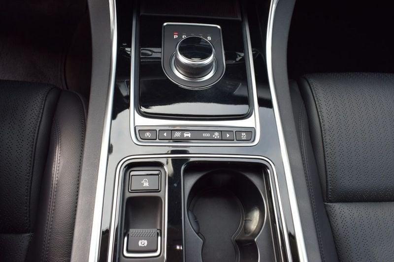 Jaguar XF 2.0 D 180 CV AWD aut. Prestige