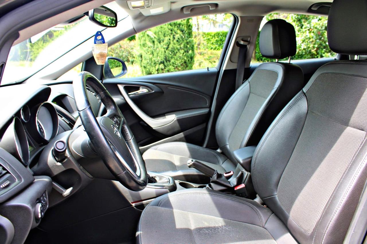 Opel Astra 1.4 100CV 5 porte Cosmo